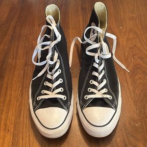 Worn once Mens Black Converse